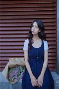 舔狗觉醒后，女神成了我的小迷妹