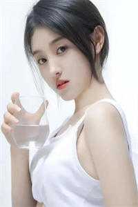 氪金系统：我花钱就变强
