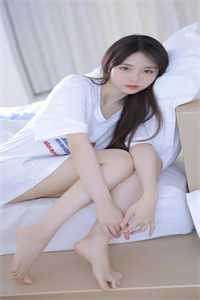 穿越九零后，她决心当宠文女主