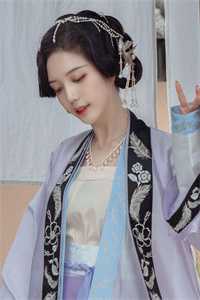 归来后复仇，她成了九皇叔的怀中宝