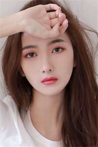 踹渣男后，我霸上美貌皇叔