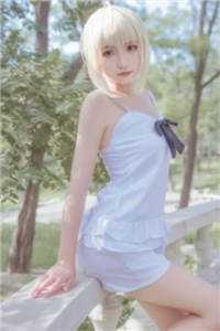 闪婚后，亿万老公拉着我花式撒糖