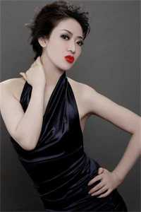 分手后，她和马甲大佬闪婚了