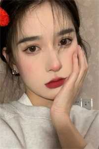 重生后冷落昔日女神，她自我攻略了