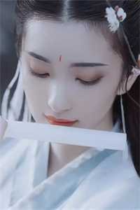 权掌天下：废柴小姐为复仇而来