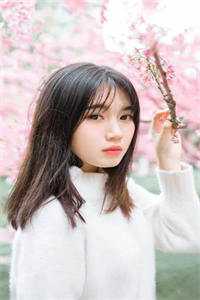 带着空间修炼后，她成了名门女将