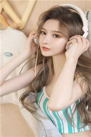 离婚后，夫人马甲藏不住了