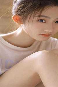 穿成阔太后，她带娃畅游娱乐圈