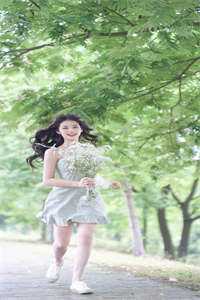 他们说我的老婆是天后