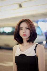 薄爷，夫人出价一千亿要退婚