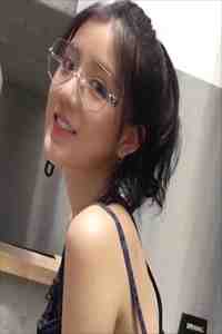 清冷美人入后宫，征服多情皇帝