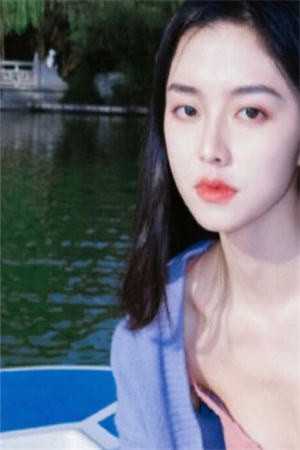 太子读心后，小妾连夜翻墙逃路