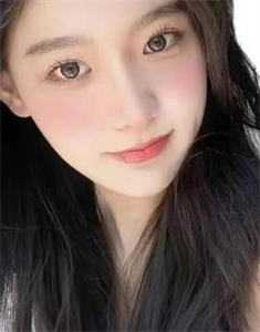 八零军婚：高冷同志成了黏人精