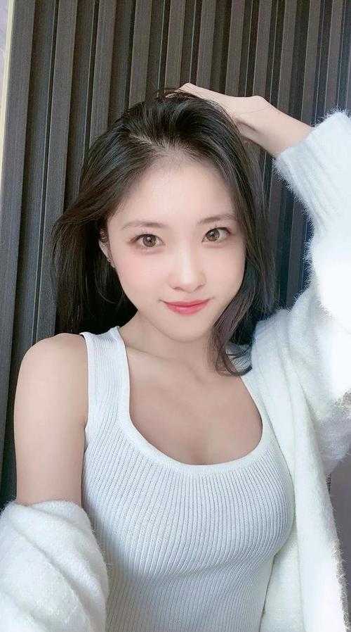 重生80：刚退婚就被女大学生盯上了