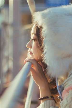 与女帝同胎，她总想拔我脐带