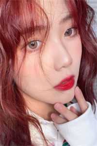 闪婚男机长，她错撩疯批老公