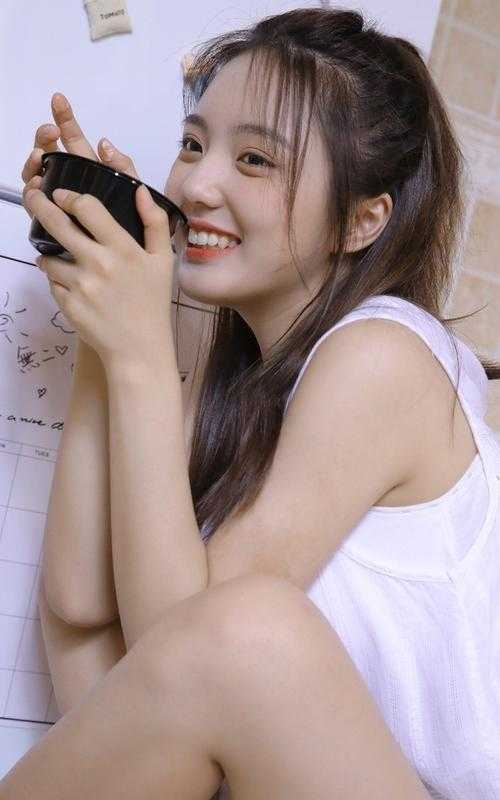 八零军婚：高冷同志成了黏人精