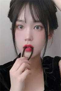 分手后，她和马甲大佬闪婚了