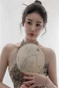 神豪：姐靠花钱成为富婆