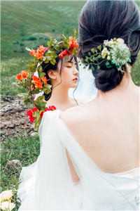 撩上那个疯批教官后，霸道一姐秒变软妹