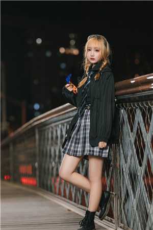 穿越异世界，开局捡到萝莉魔物娘