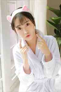 恶女今天也在装小白花