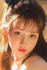 夫人才是真大佬，总裁甘愿做她裙下臣