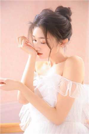 闪婚军官后，炮灰在七零开挂逆袭