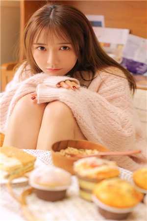 摆烂女王穿身要做第一女皇帝