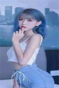 穿成四胎宝妈，首长被我轻松拿下