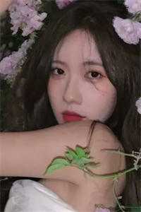 进监狱后，未婚夫杀疯了