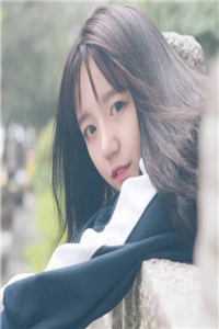 闪婚后，被豪门总裁掐腰狂吻
