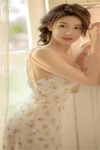 开局女帝为师，我出师便天下无敌