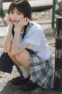渡劫失败后，玄学大佬成了小农女