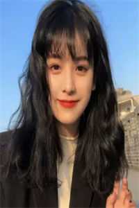 重生后，疯狂囤货的我被团宠了