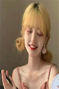 重生后，炮灰女主她自带气泡