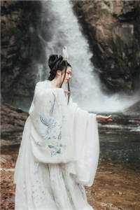 玄幻：三尺青锋见诸天
