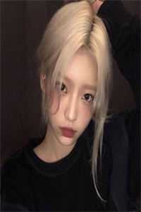 穿越后，资本闺女在乡下捡了一条龙脉