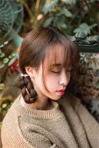 七零：她带着十亿物资养六崽