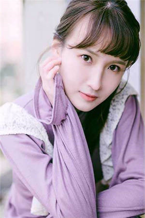 重生未婚夫黑化前，做他的白月光