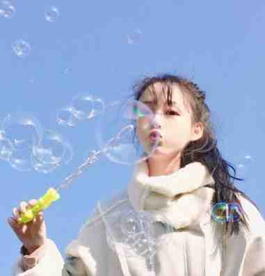 十八线女星，退圈回乡带娃种田记