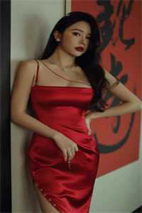 穿成恶毒女配？她要阴暗扭曲爬行了