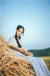 开局女帝为师，我出师便天下无敌