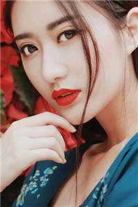 先婚后爱：女反派又萌又矫