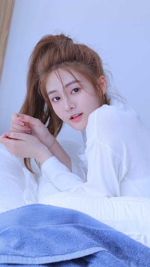 身为主角，我除了女帝老婆一无所有