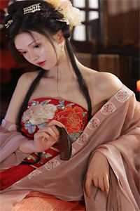 开局一首歌，冰山校花封我为男神