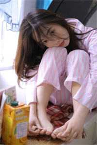 救了疯批男人后，他总想掐我桃花