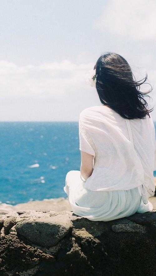 被霸总伤害后，他上赶着追妻火葬场