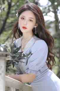 转行卖烧烤后，他桃花不断