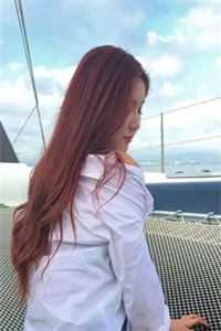 她男人炙热的气息